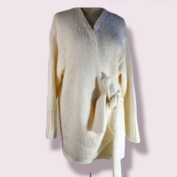 ZARA chunky cream wrap sweater cardigan Sz M - Picture 3 of 4
